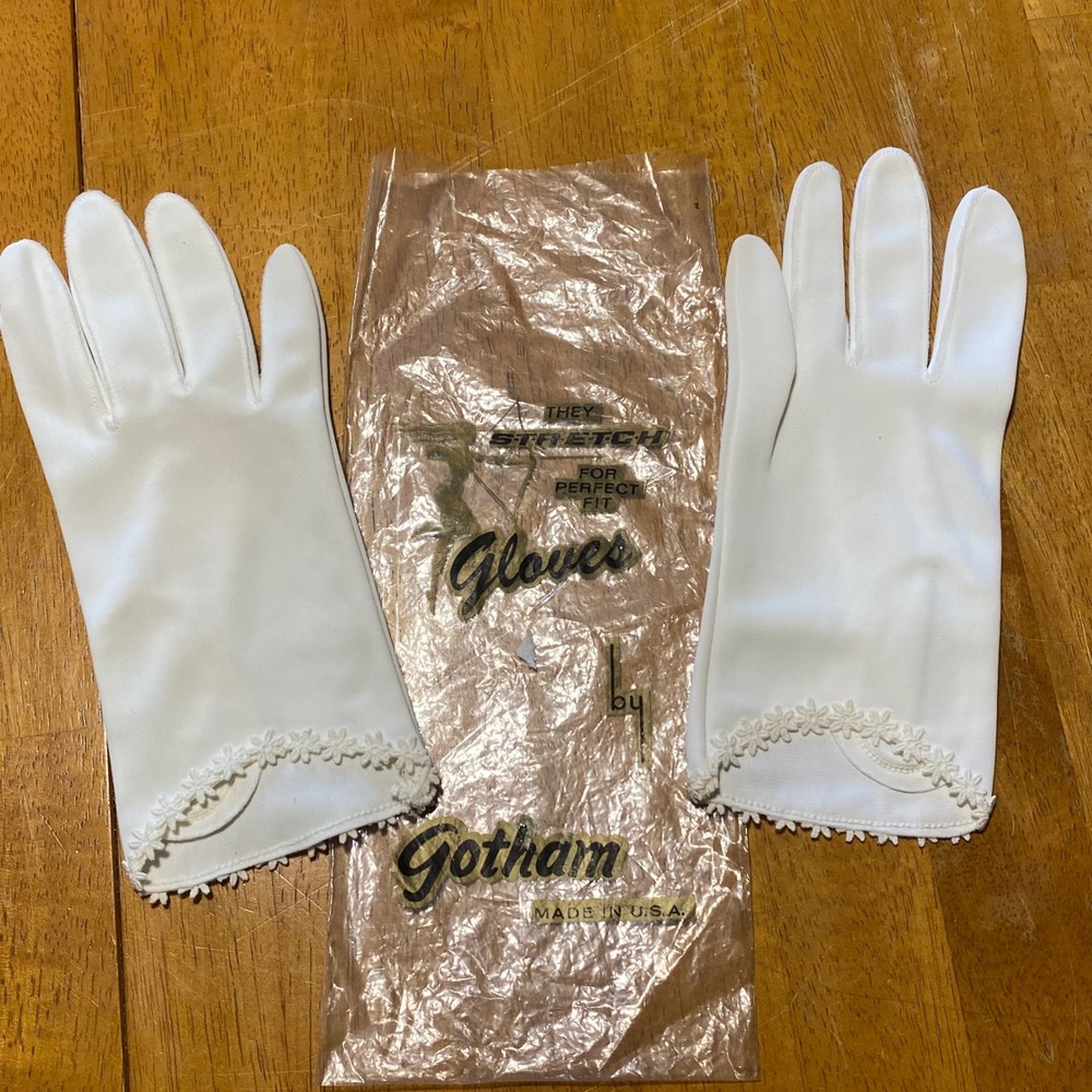 Gotham Gloves Women OS White Like New Vintage Stretch Floral Lace Trim USA Made